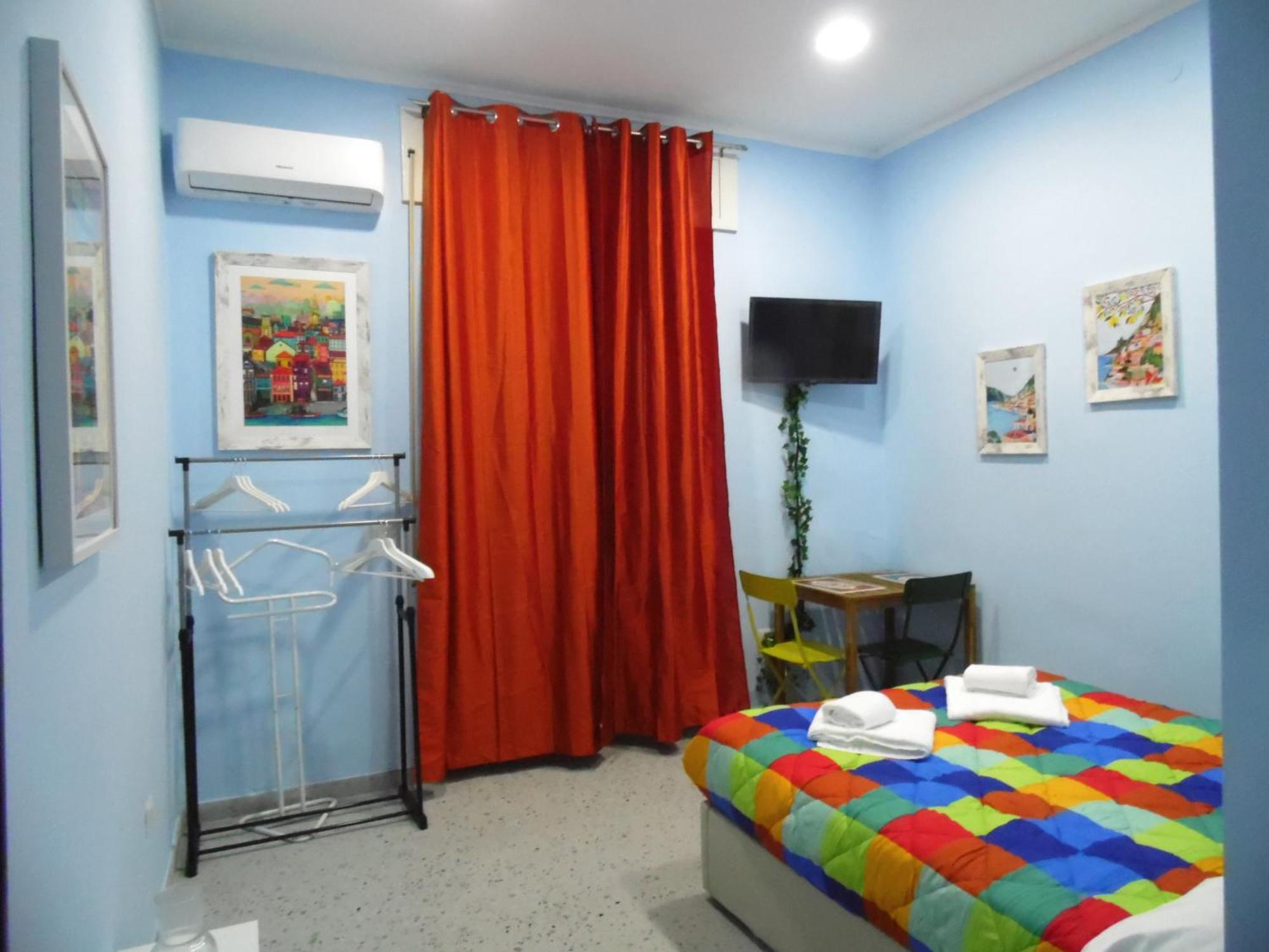 Mithra Apartment Centro Storico Наполи Екстериор снимка