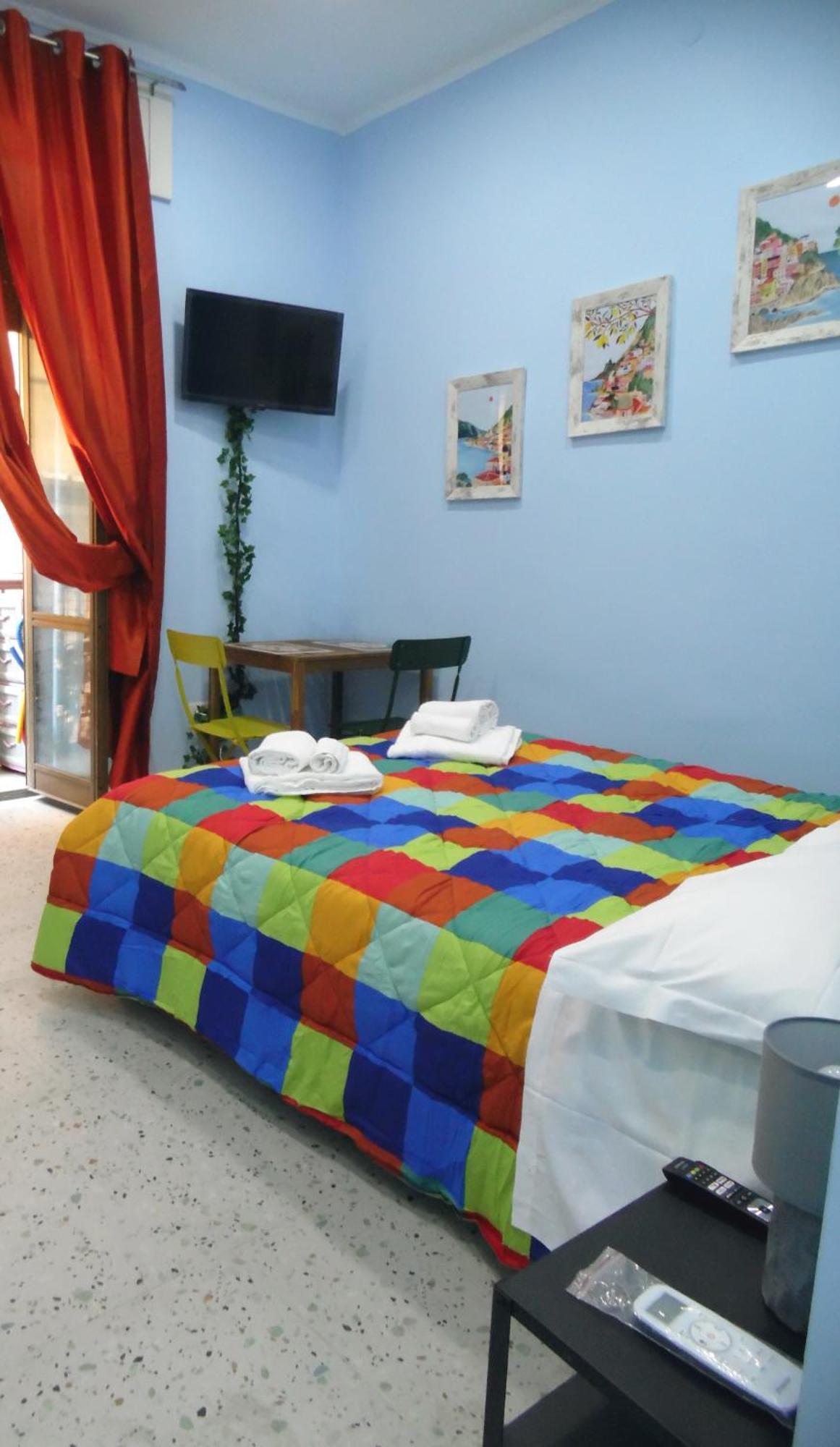 Mithra Apartment Centro Storico Наполи Екстериор снимка